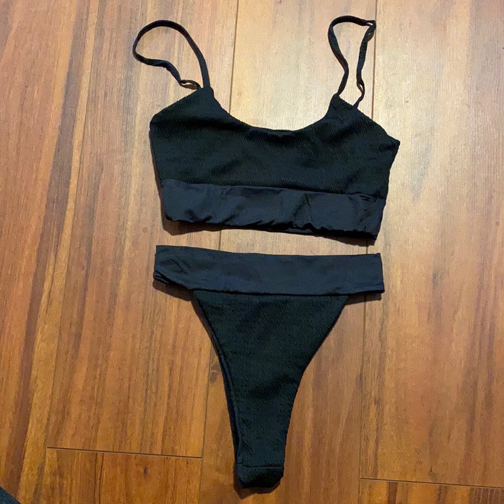 Pretty Little Thing bikini swimsuit size 8